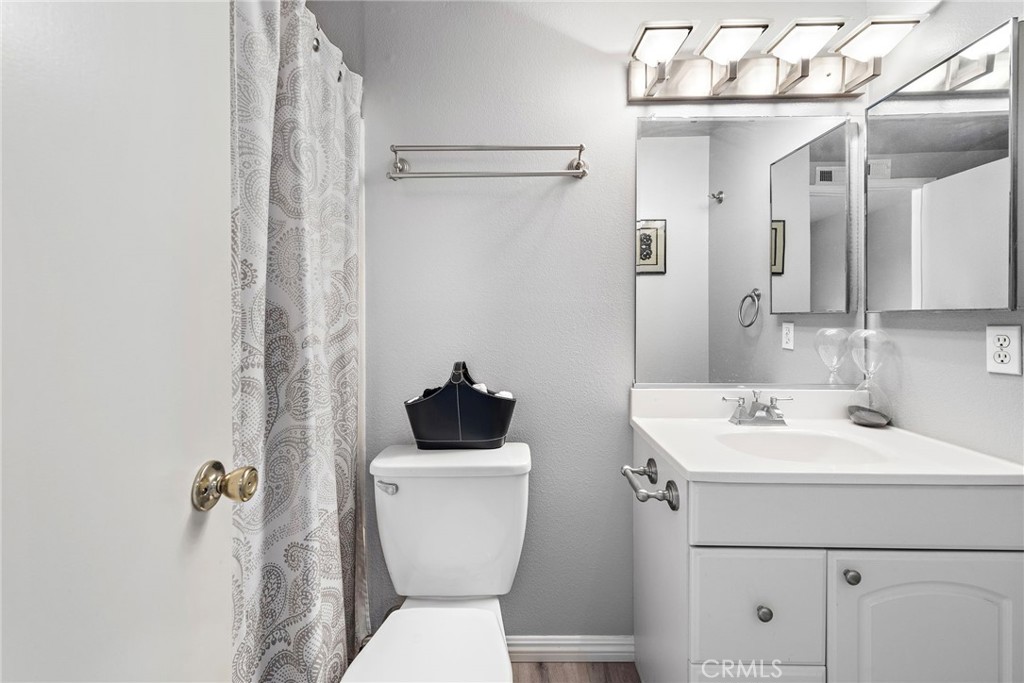 3340 E Collins Avenue 30