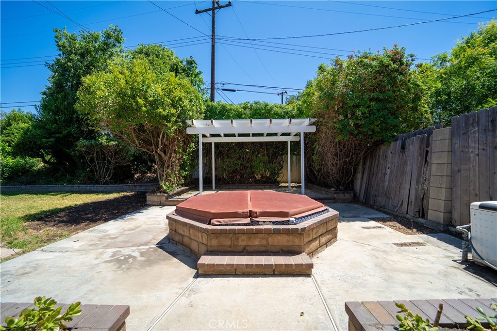 1352 Darlington Avenue