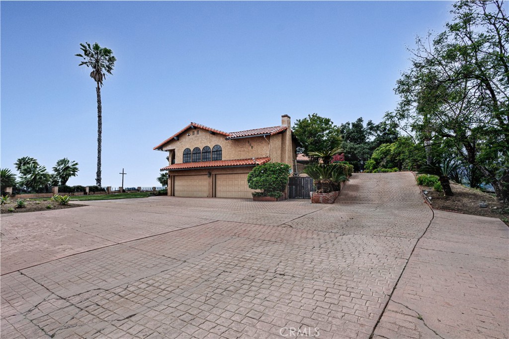 350 Roughrider Road