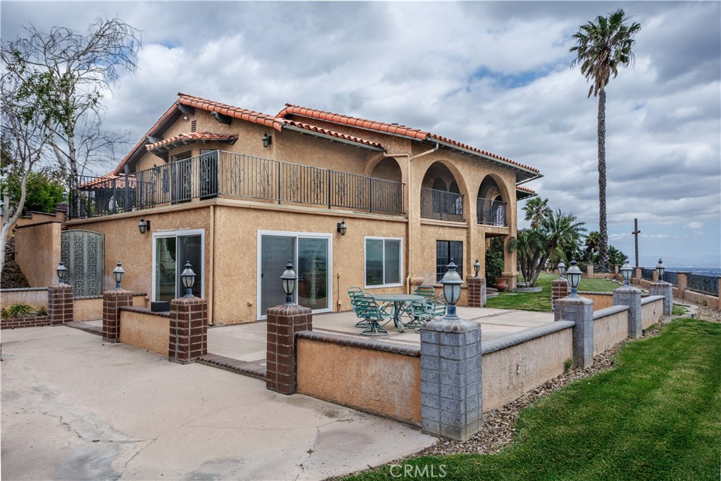 350 Roughrider Road
