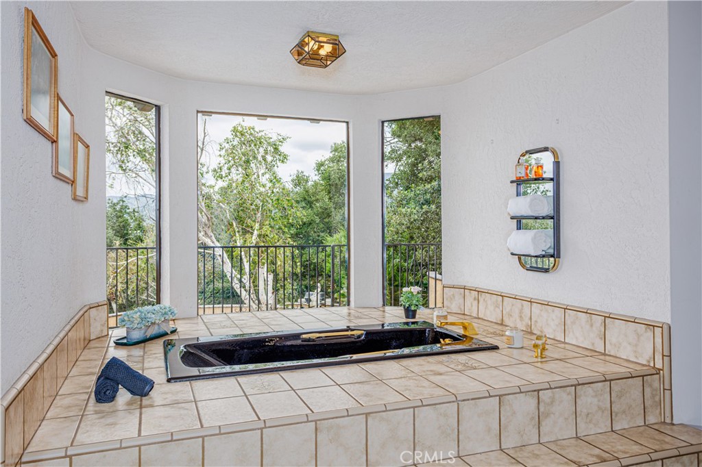 350 Roughrider Road