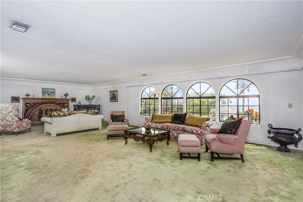 350 Roughrider Road