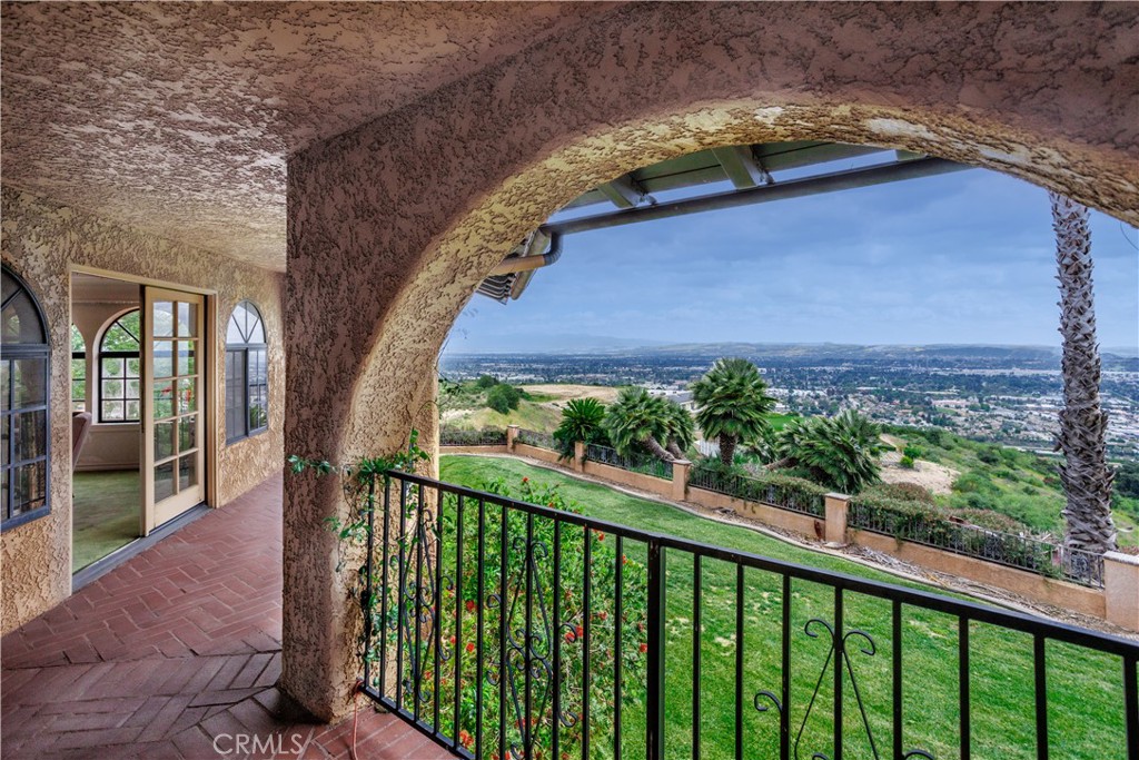 350 Roughrider Road