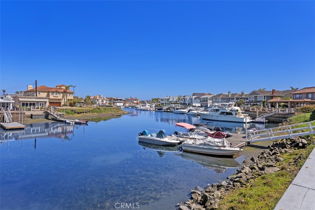 17152 Pacific Coast 19