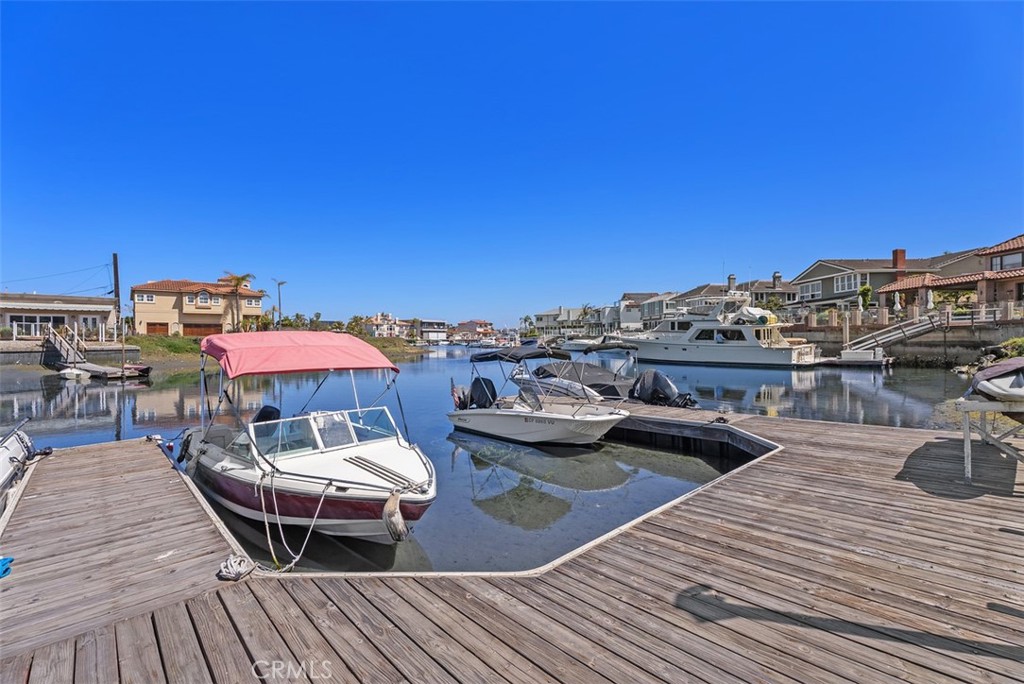 17152 Pacific Coast 19