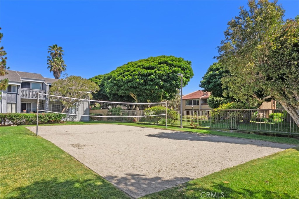 17152 Pacific Coast 19