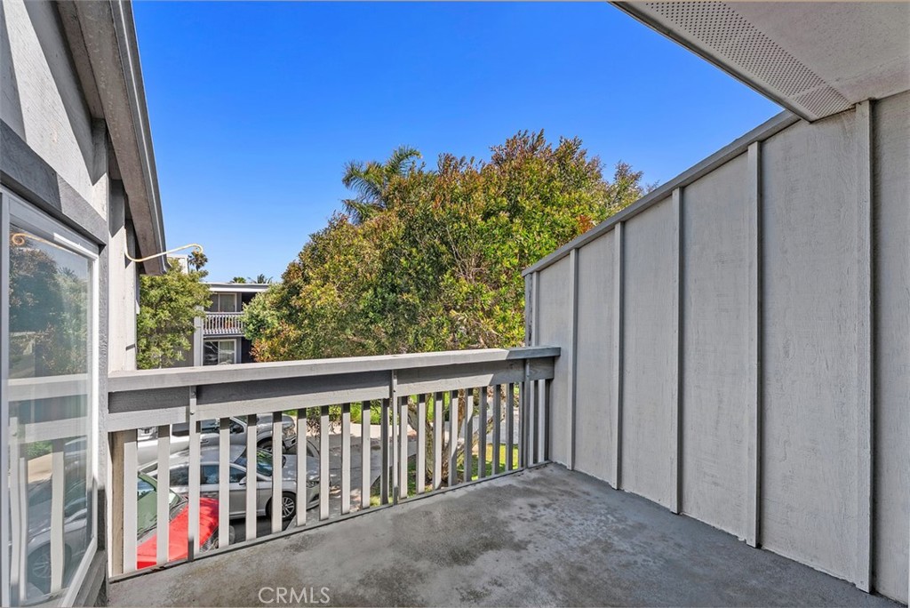 17152 Pacific Coast 19