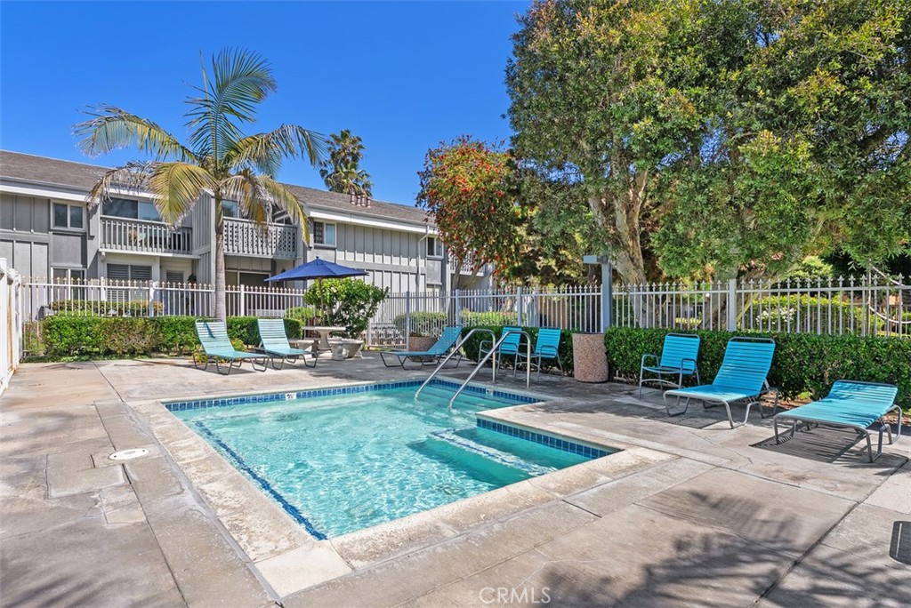 17152 Pacific Coast 19