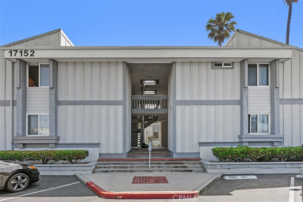 17152 Pacific Coast 19