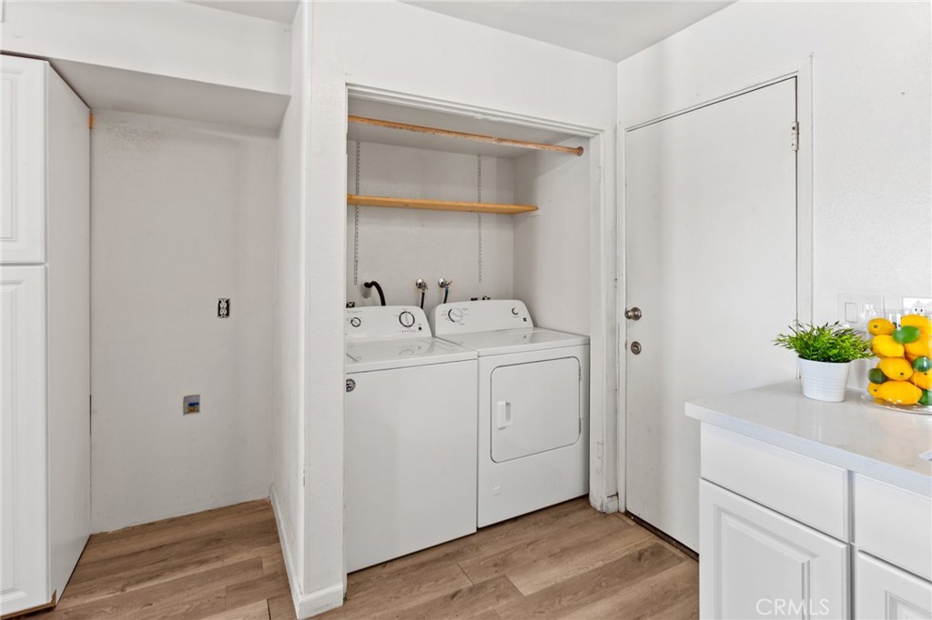 309 N Raitt Street C