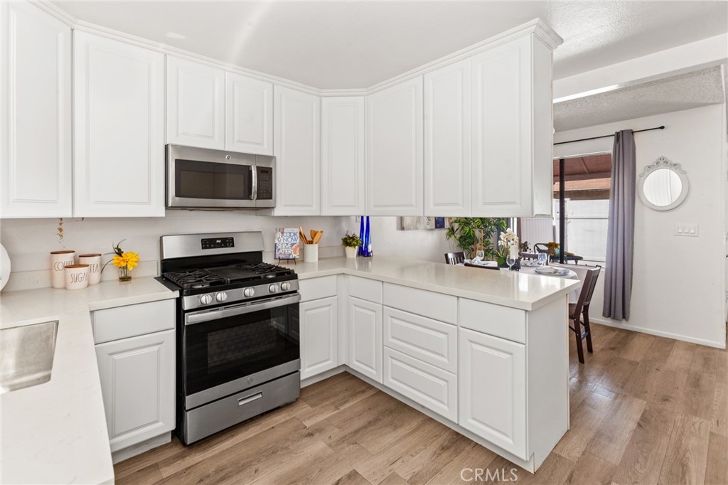 309 N Raitt Street C