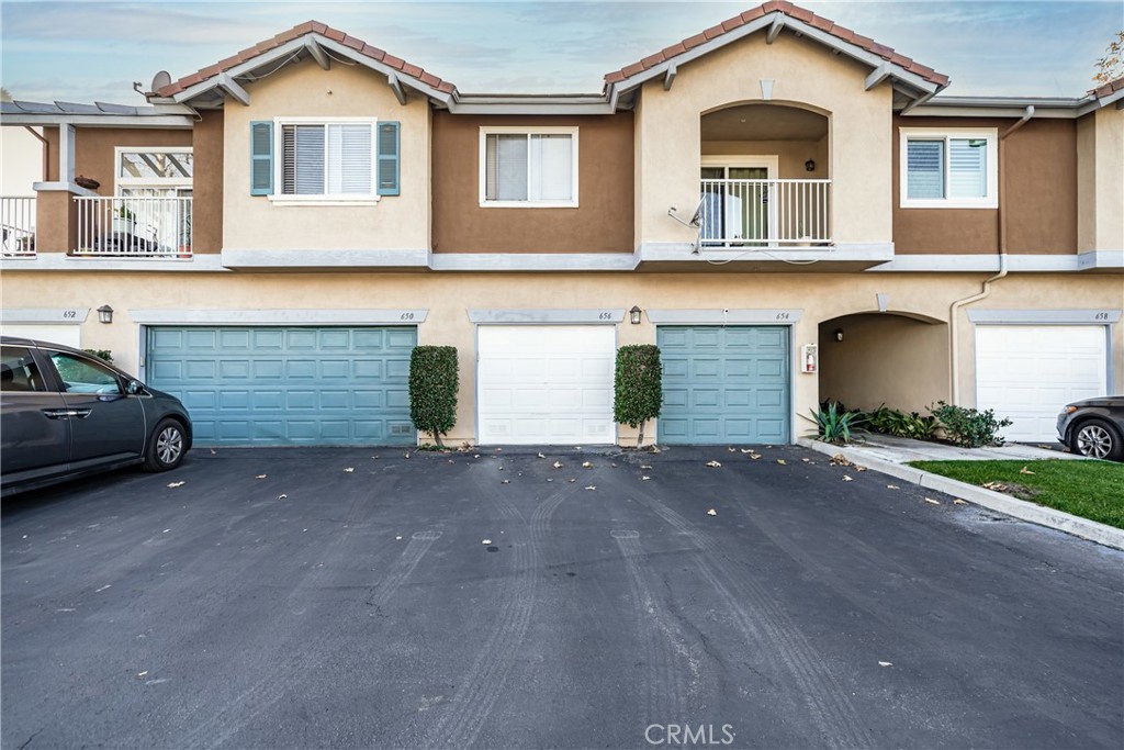 656 West Vermont Avenue