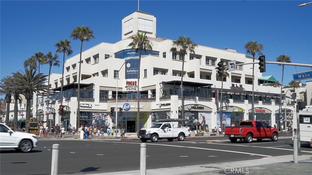 8125 Ridgefield Drive