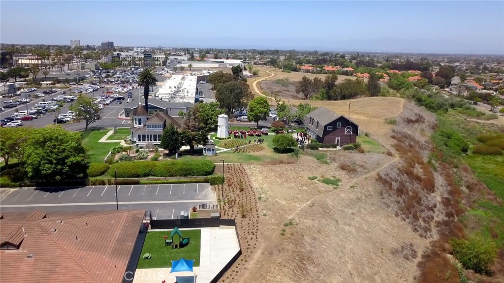 8125 Ridgefield Drive