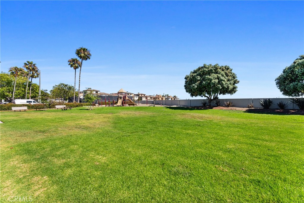 8125 Ridgefield Drive