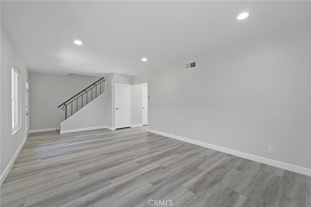 8125 Ridgefield Drive