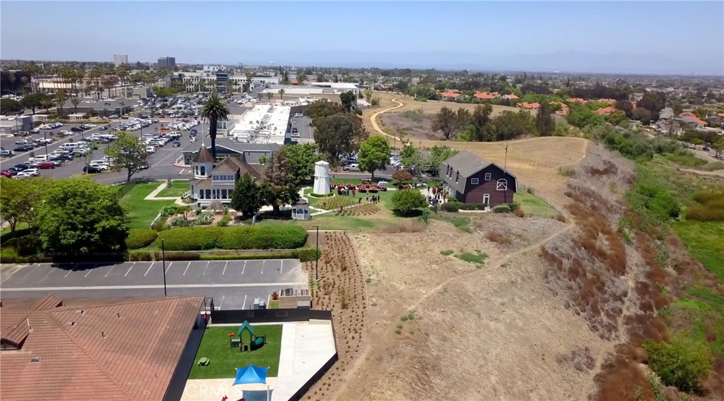 8125 Ridgefield Drive