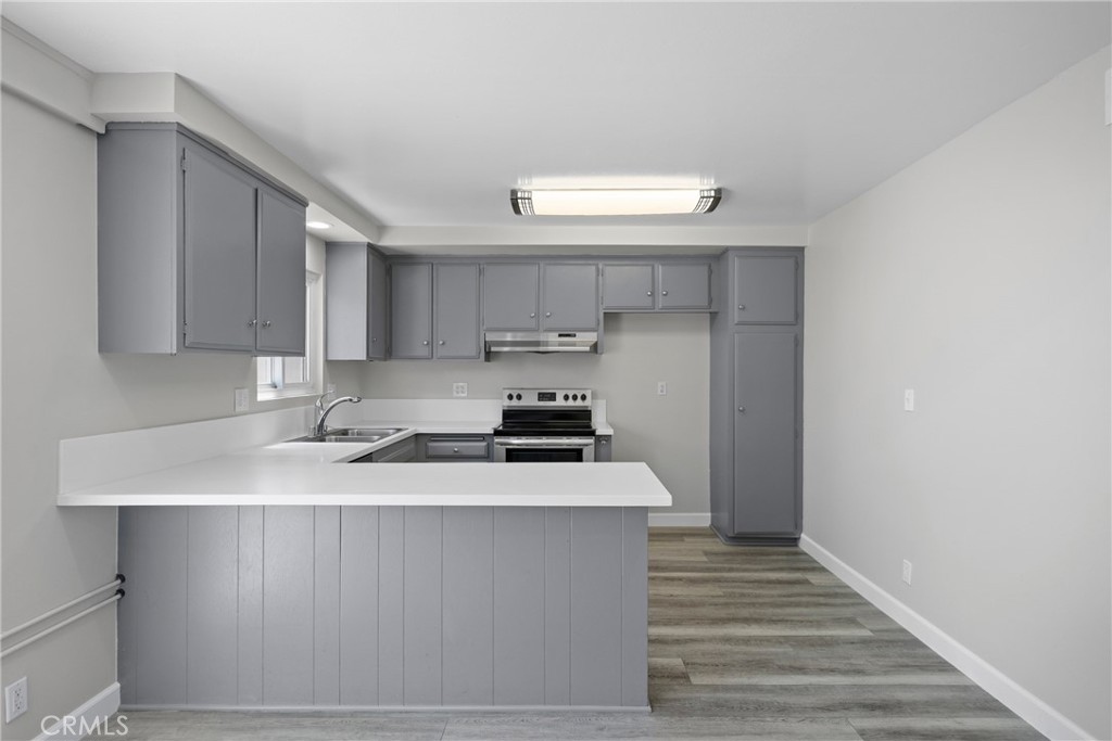 8125 Ridgefield Drive