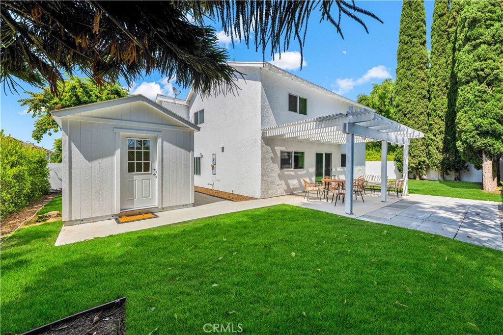 921 Dahlia Avenue