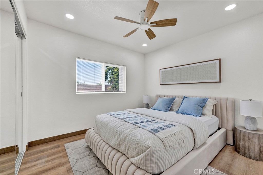 921 Dahlia Avenue