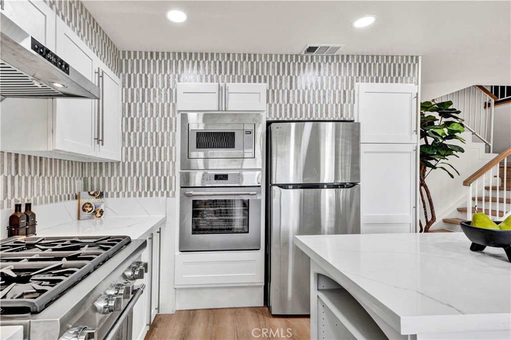 921 Dahlia Avenue