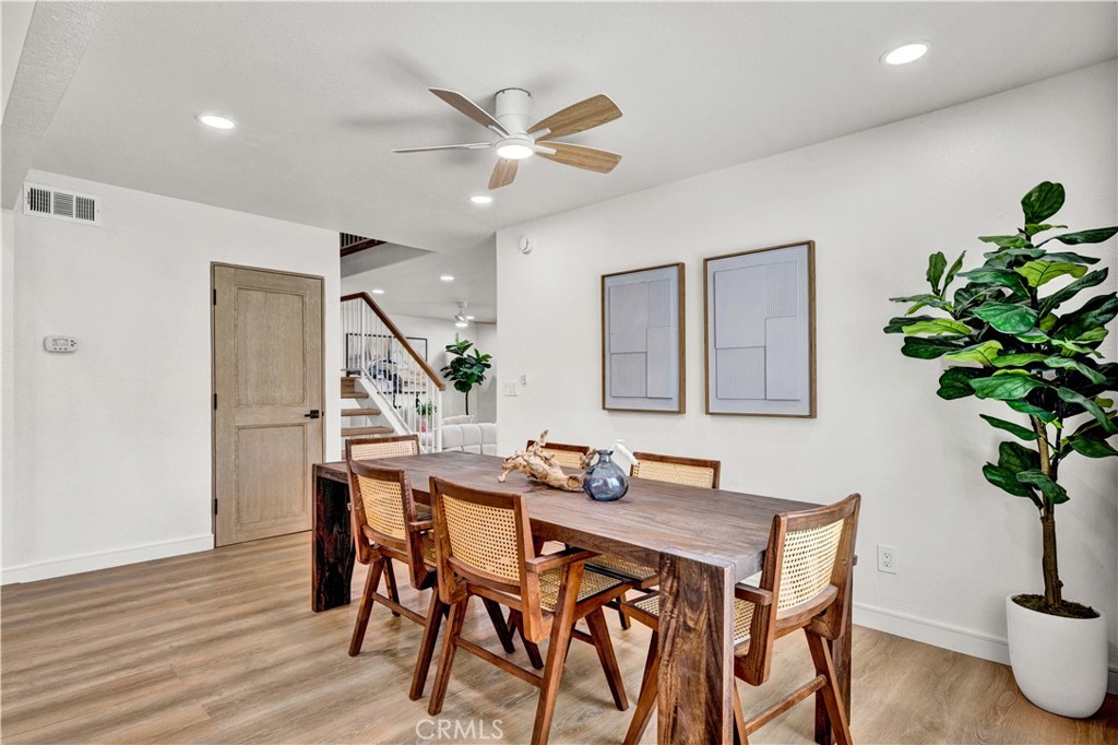 921 Dahlia Avenue