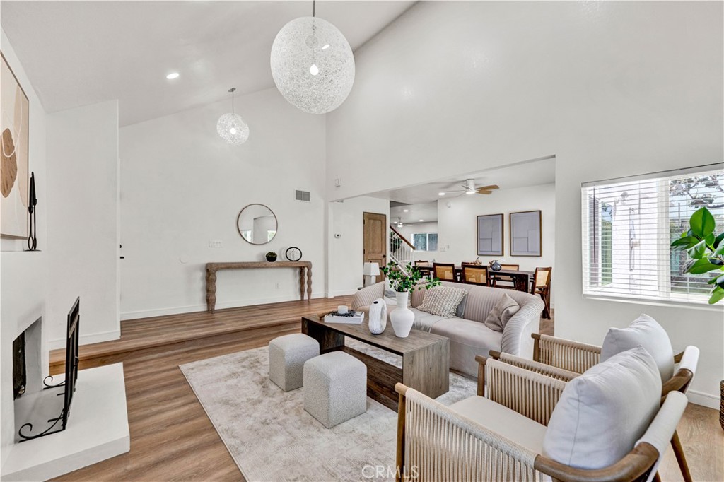 921 Dahlia Avenue
