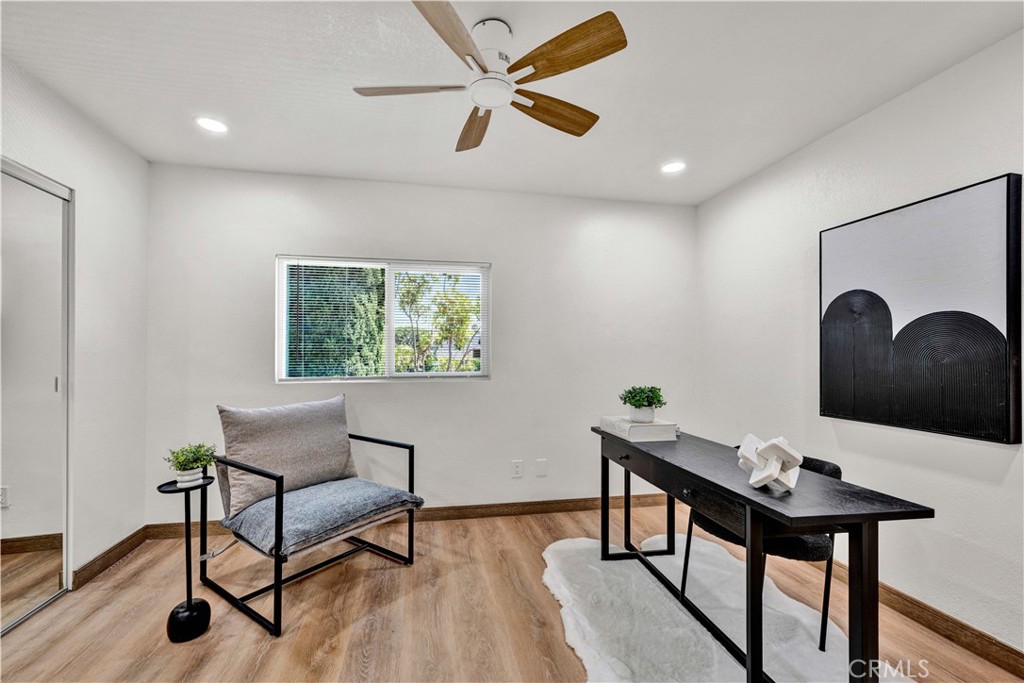 921 Dahlia Avenue