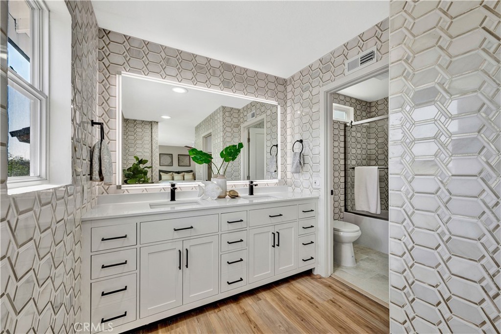 17837 San Rafael Street