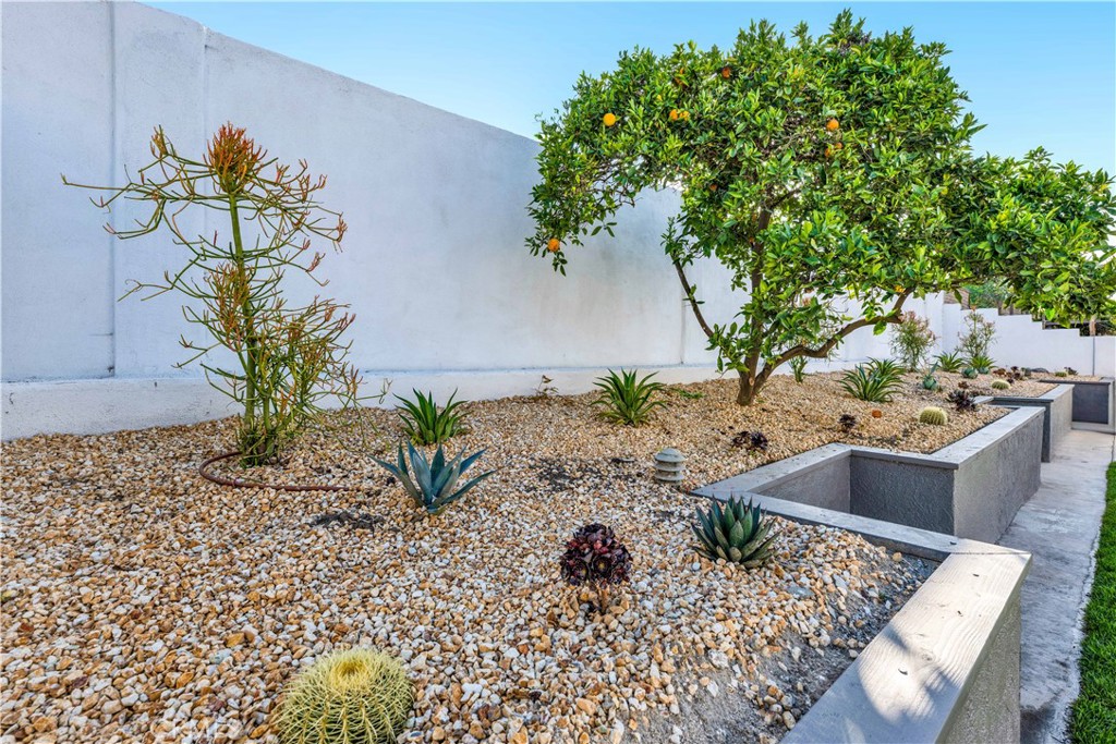 17837 San Rafael Street