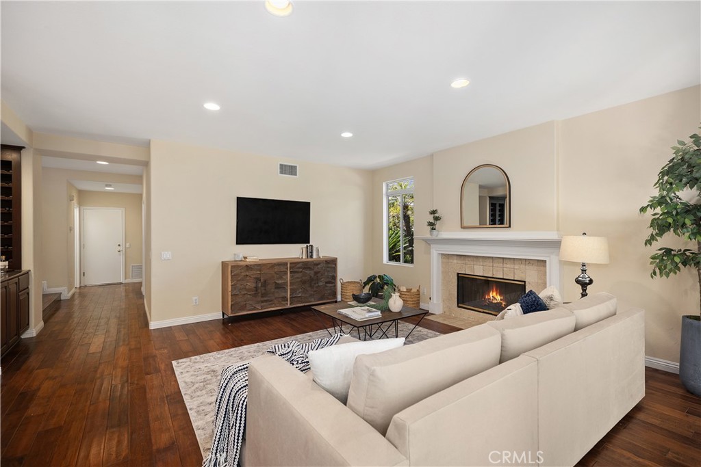 22312 Wayside
