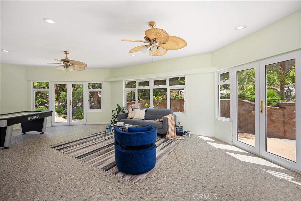 22312 Wayside