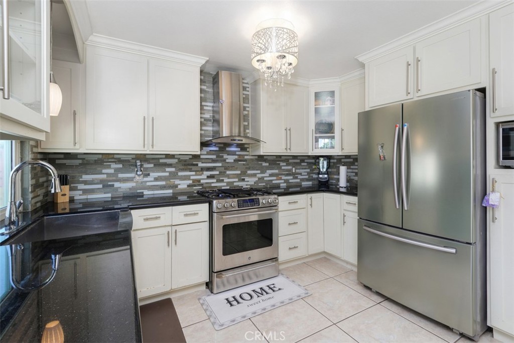 1725 Trinity Loop