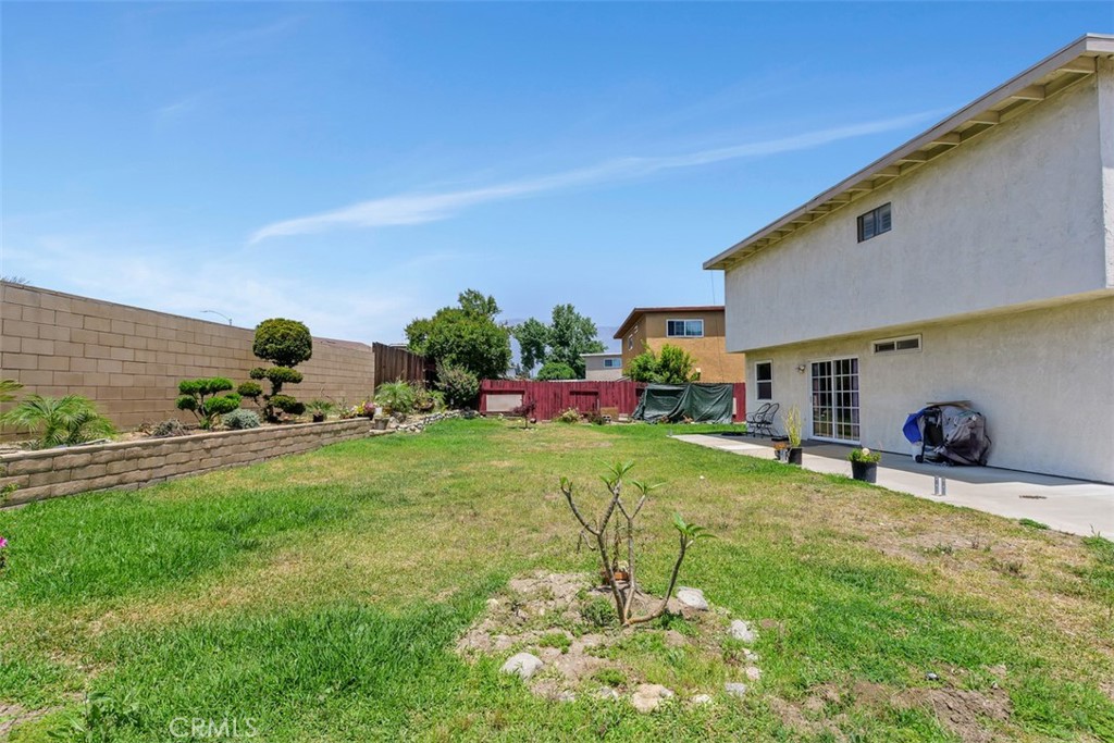 1725 Trinity Loop