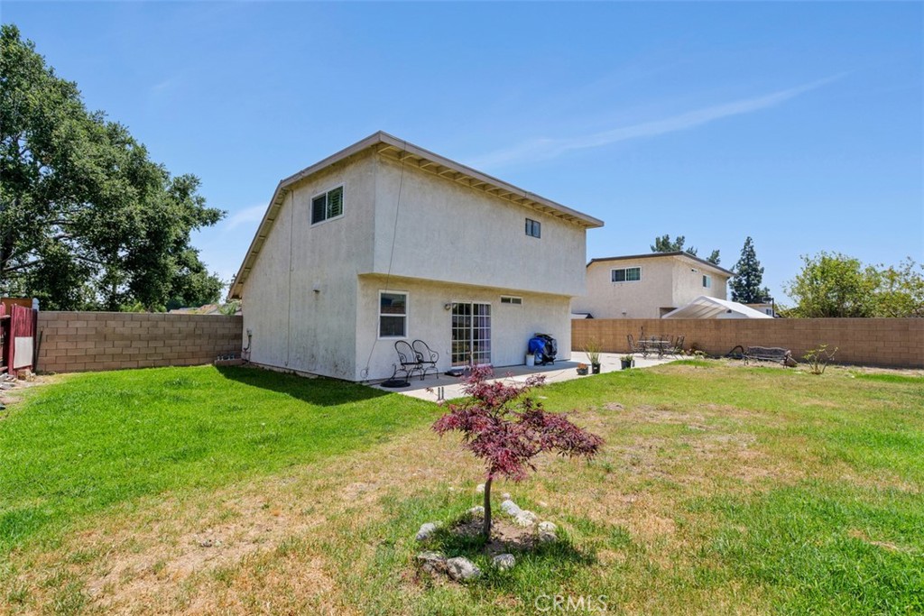 1725 Trinity Loop
