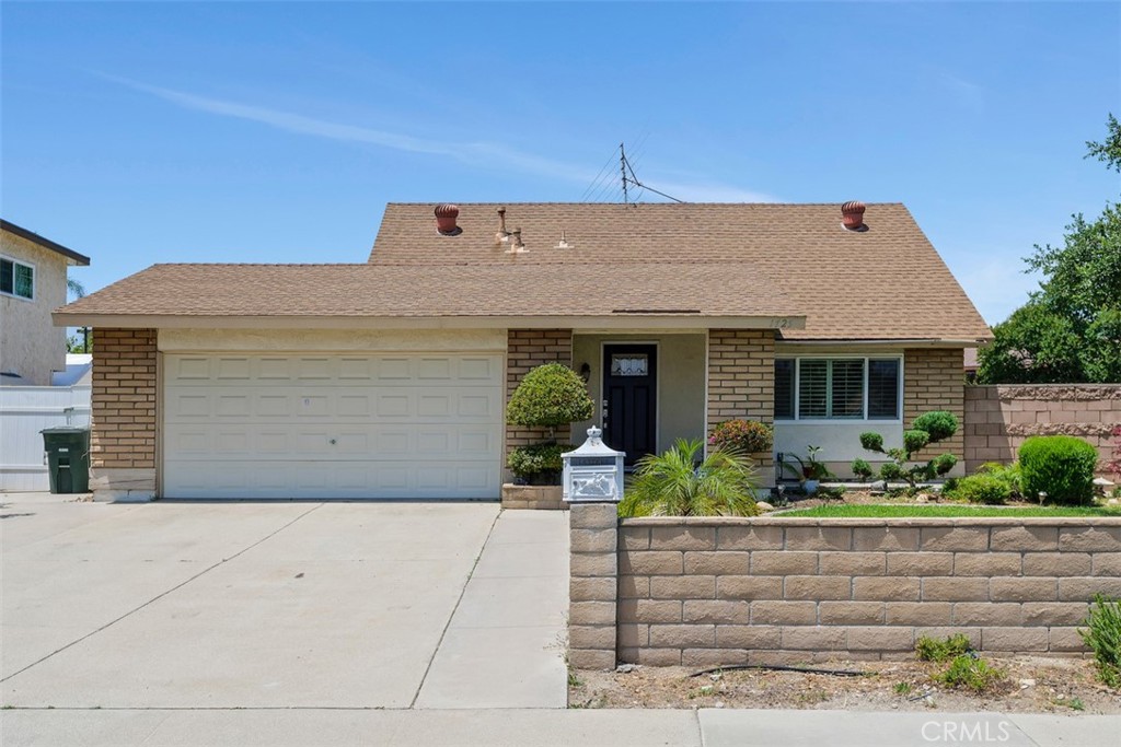 1725 Trinity Loop