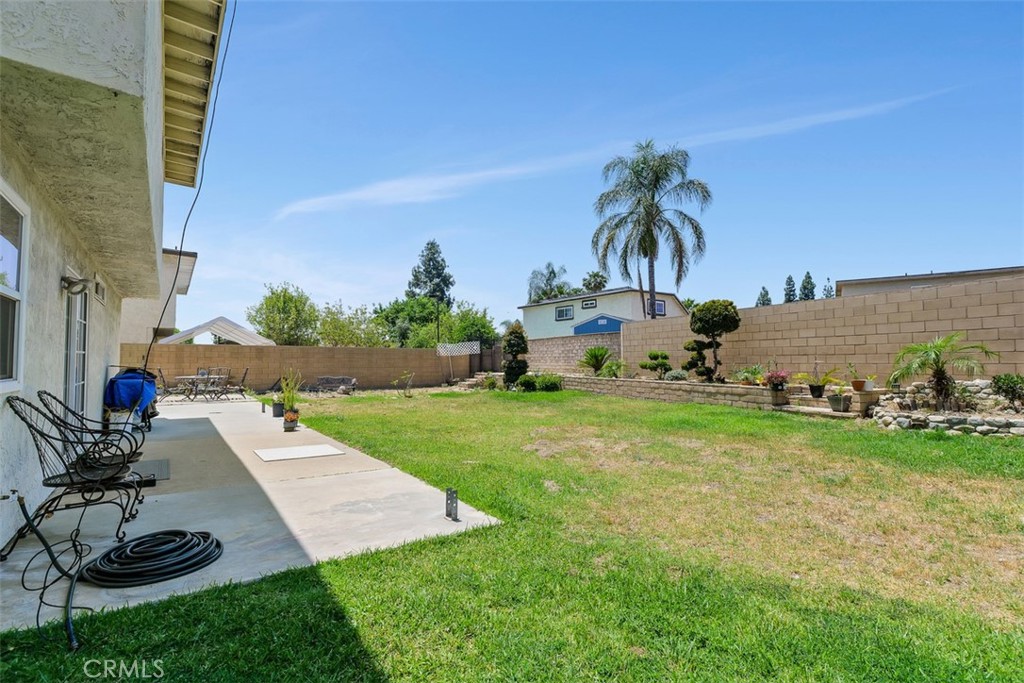 1725 Trinity Loop