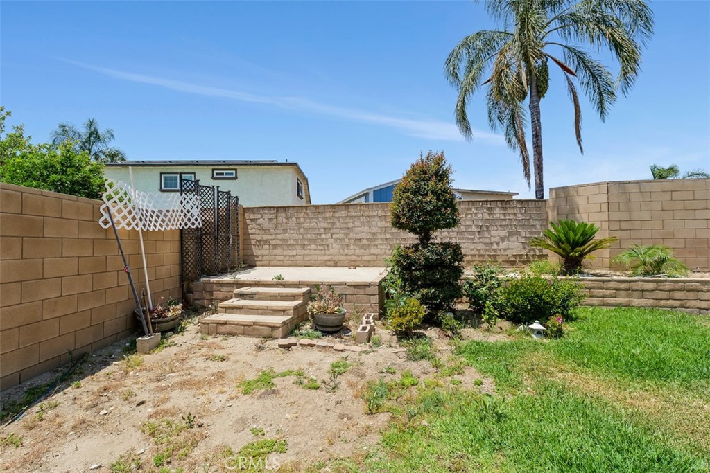 1725 Trinity Loop