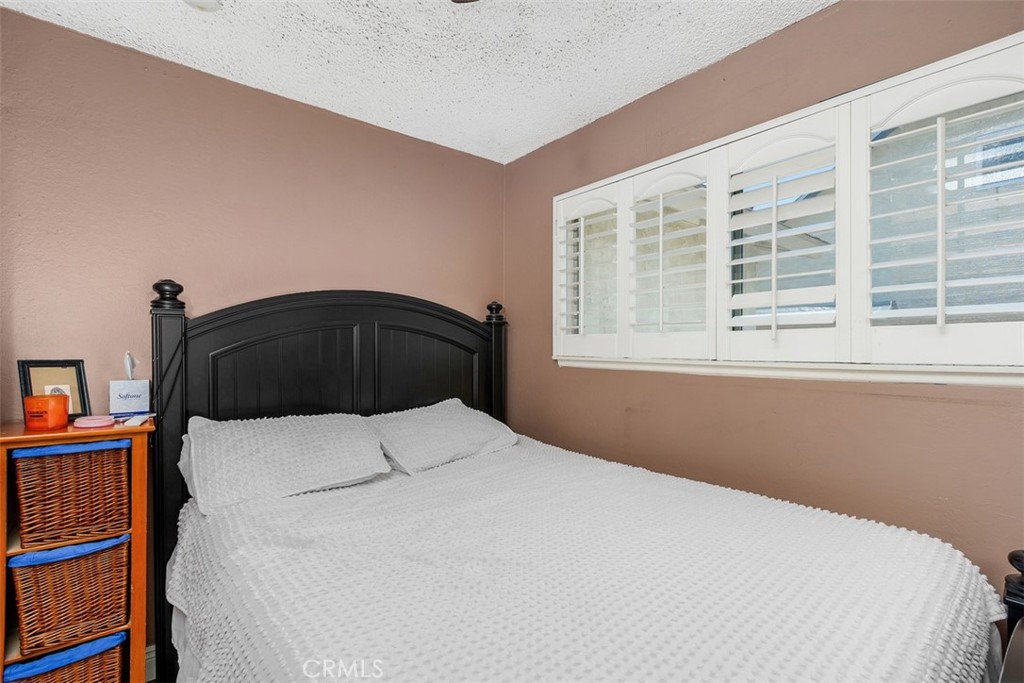 1725 Trinity Loop