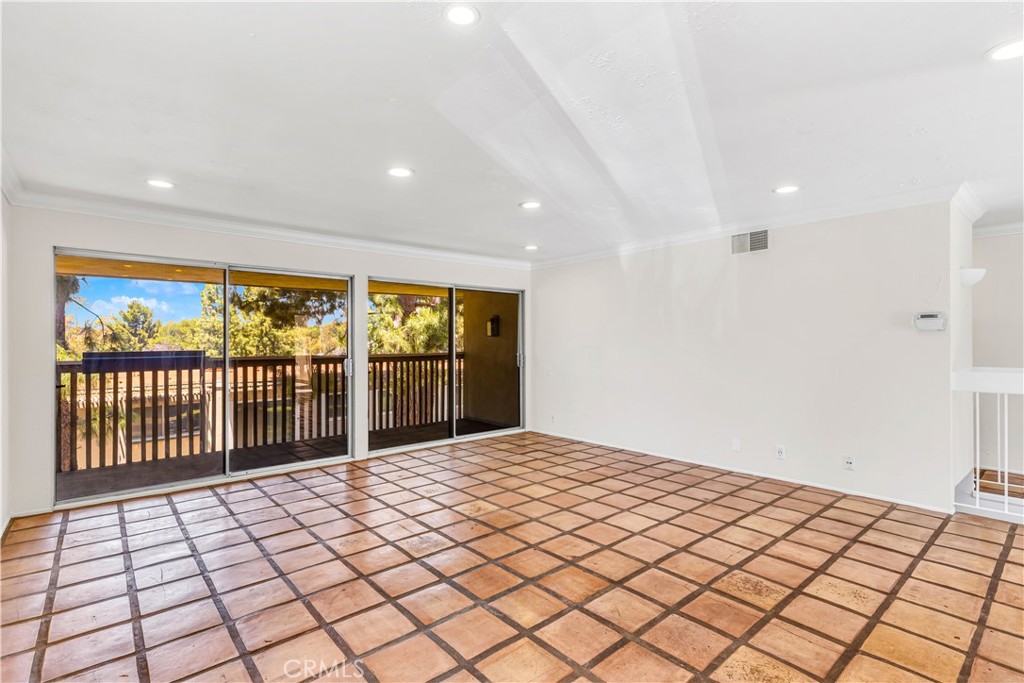 23305 Caminito Marcial 77