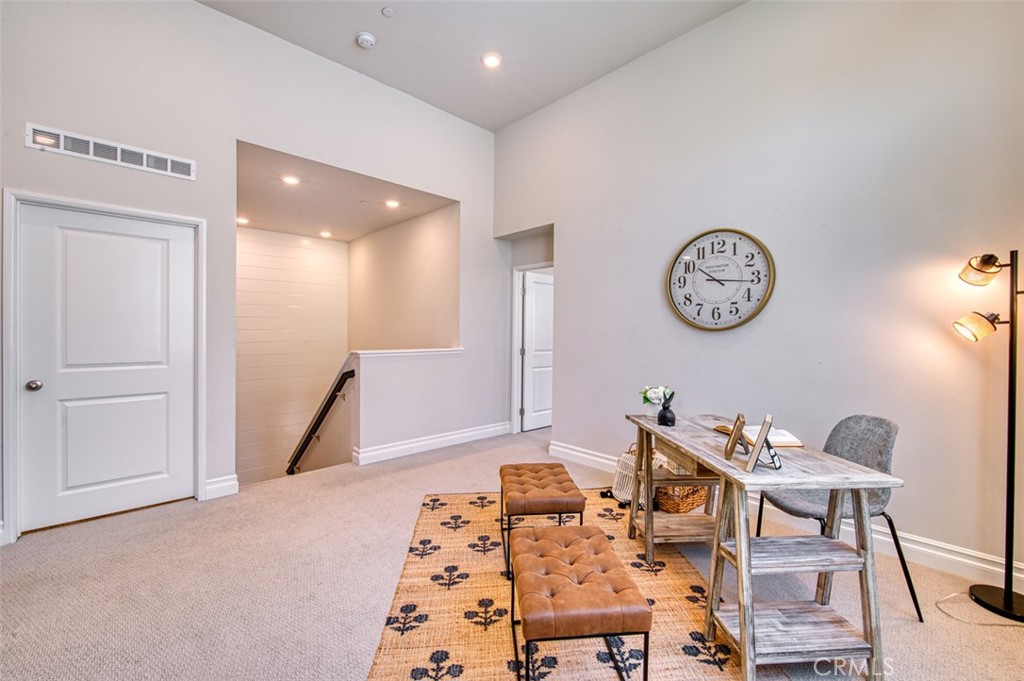 1151 Brush Creek