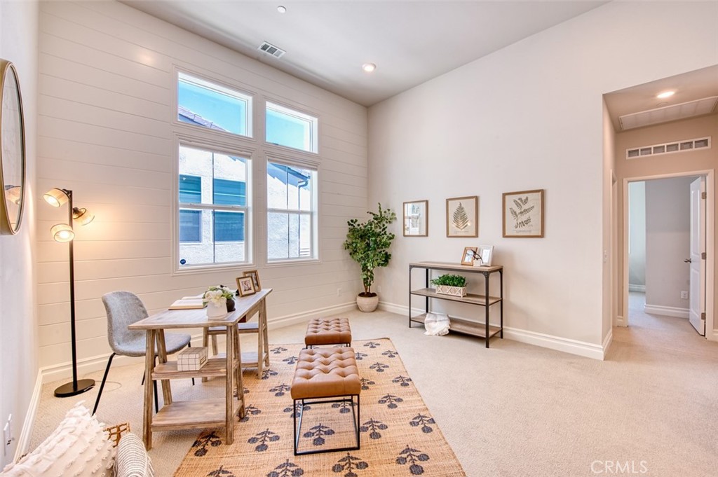 1151 Brush Creek
