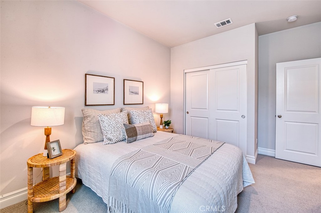 1151 Brush Creek