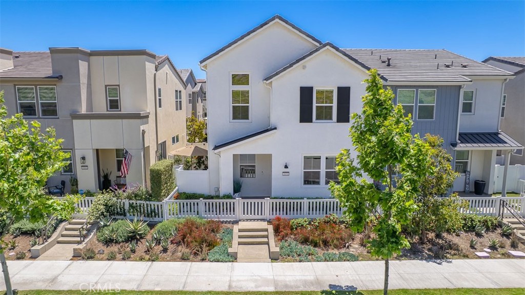 1151 Brush Creek
