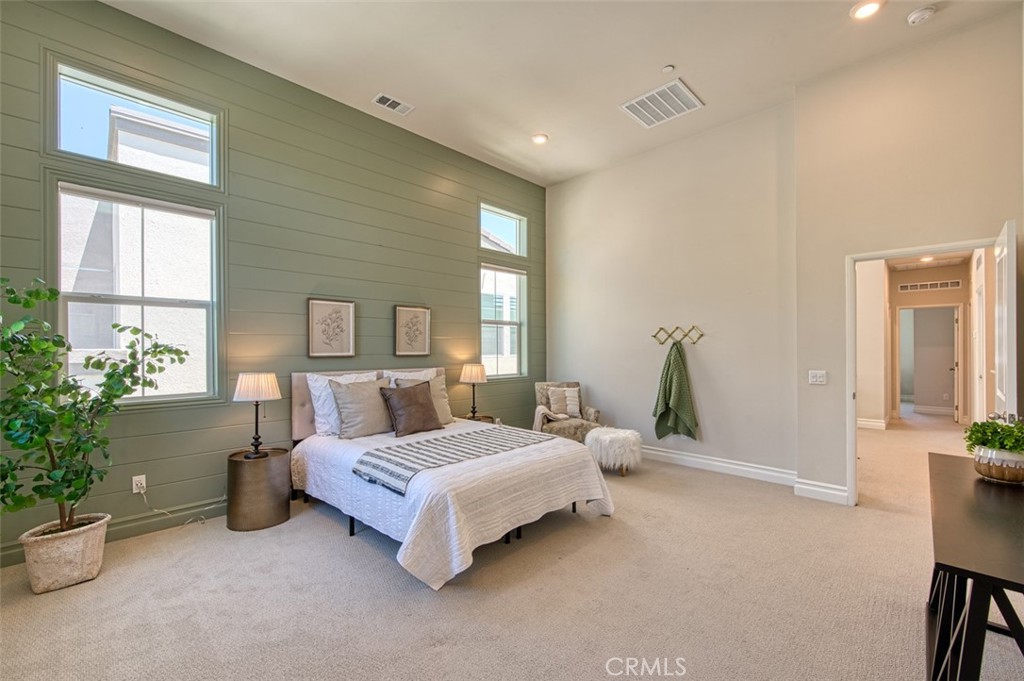 1151 Brush Creek