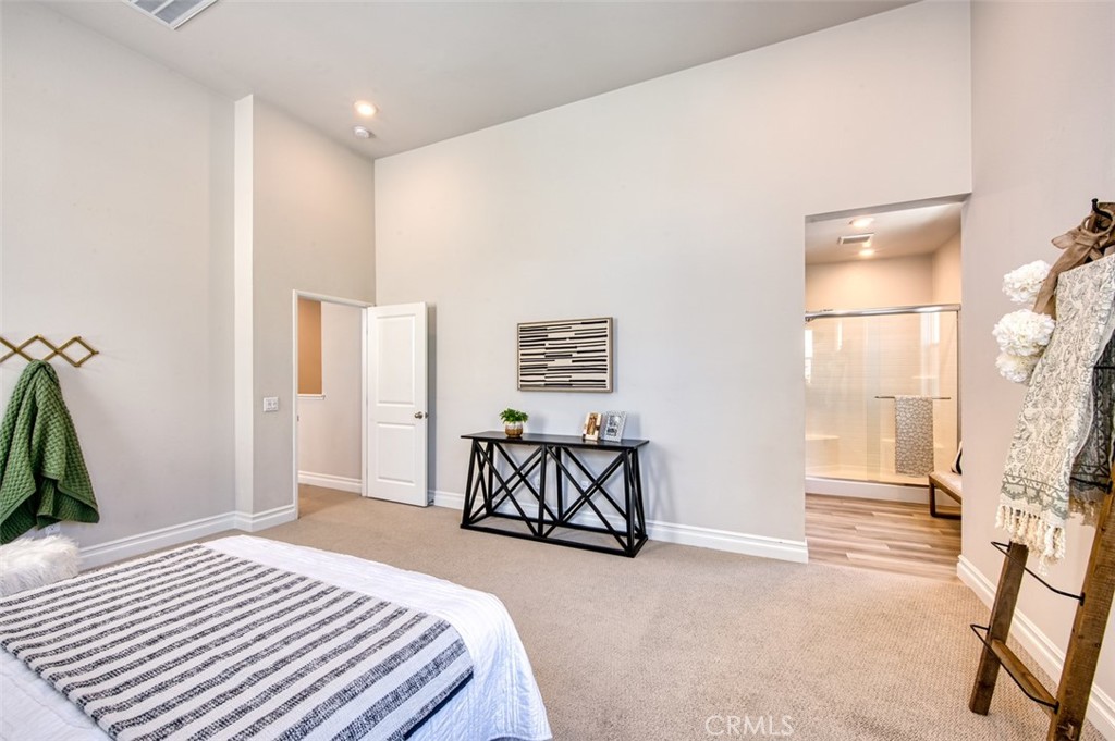 1151 Brush Creek