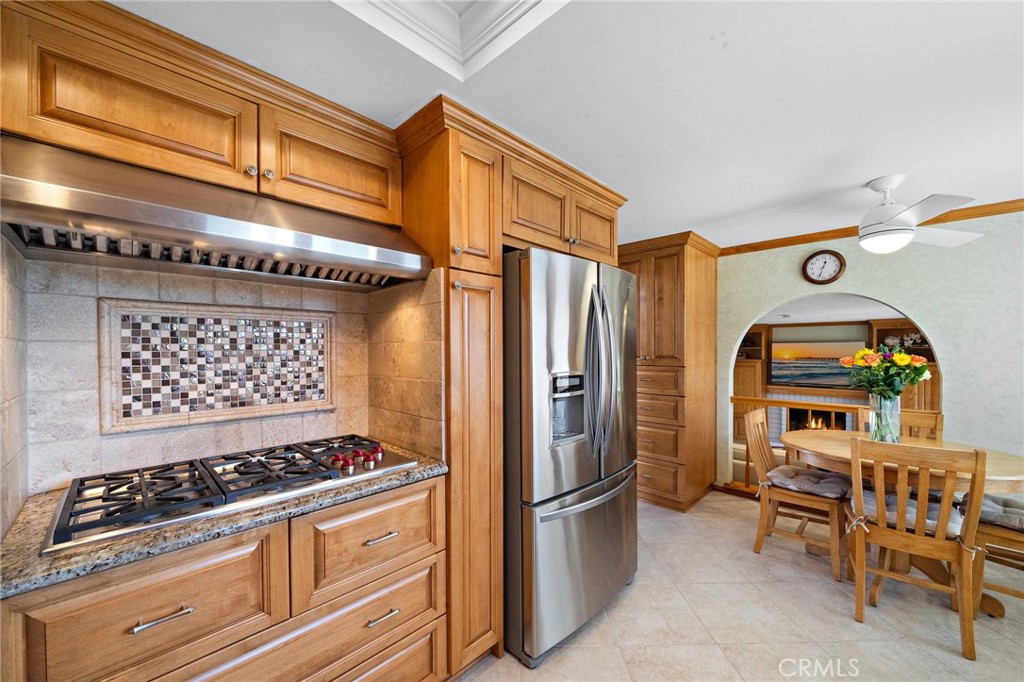 20161 Glacier Circle