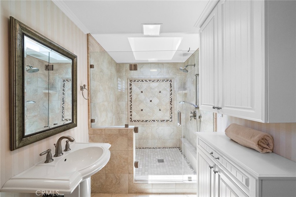 20161 Glacier Circle