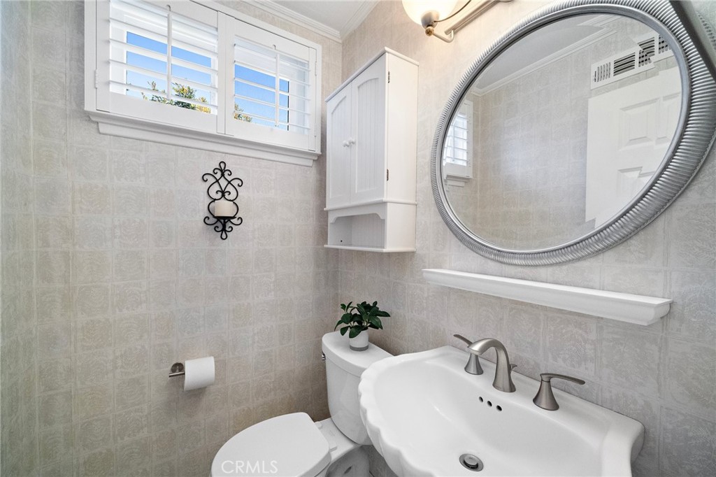 20161 Glacier Circle