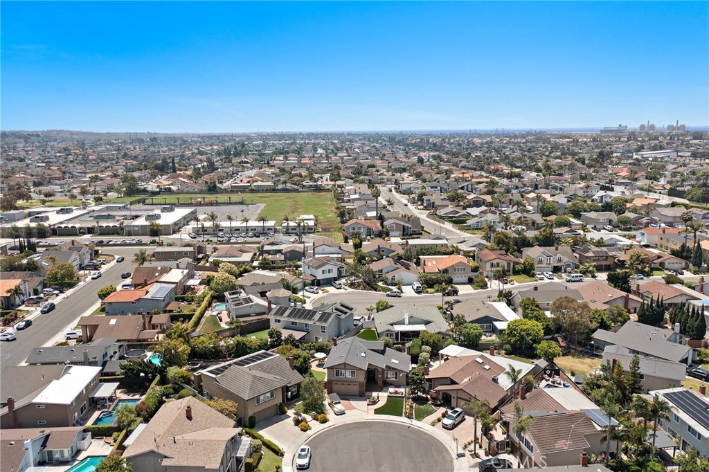 20161 Glacier Circle